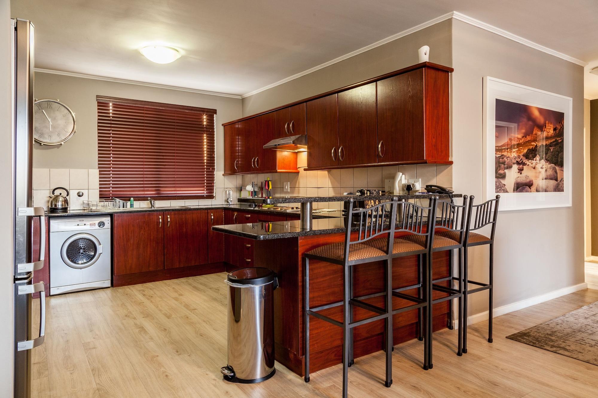 Apart-hotel Island Club &